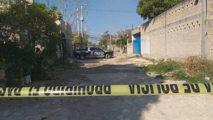 Vecinos de Cancún encuentran cuerpo descuartizado en bolsas negras