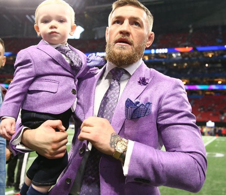 McGregor le pide a su hijo que golpee a otro niño en la cara