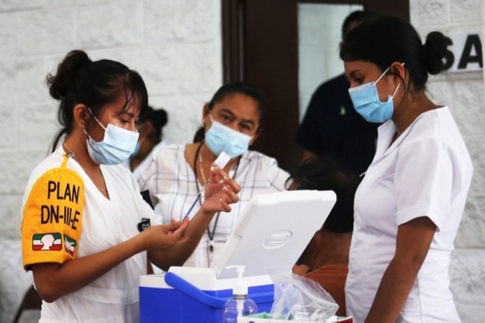 Falta flexibilidad de la Federación para aprovechar las vacunas: el Gobernador