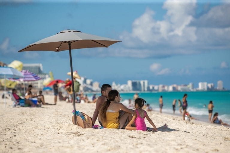 Repunta ocupación hotelera en la Riviera Maya con vacaciones de Semana Santa