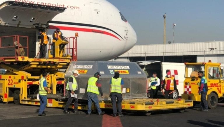 México ha recibido este día cerca de medio millón de vacunas de Pfizer; con esto continúa a marchas aceleradas la inmunización