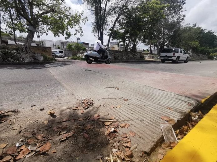 Piden visibilizar puente elevado en Palmas 1; advierten de varios accidentes