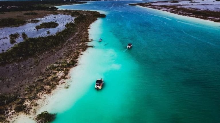 Piden a turistas cuidar las bellezas extraordinarias de Bacalar