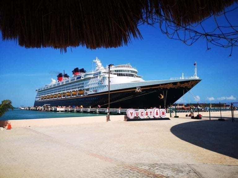 Llega a Progreso, Yucatán el crucero “Disney Wonder”