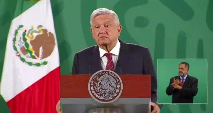 Afirma AMLO que según lo que le han dicho sus médicos no es necesario que se vacune, pues tiene anticuerpos suficientes