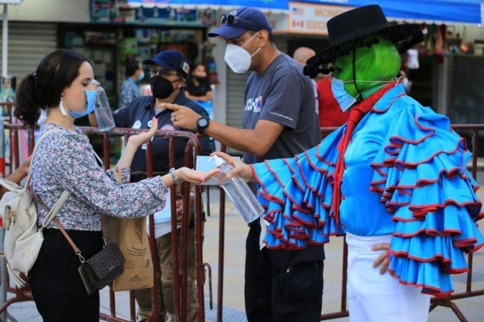 Empresarios y autoridades de Playa del Carmen hacen equipo para reforzar las medidas preventivas ante el Covid-19 en esta vacaciones