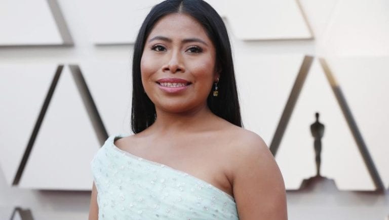 Yalitza Aparicio sufre accidente carretero en Oaxaca