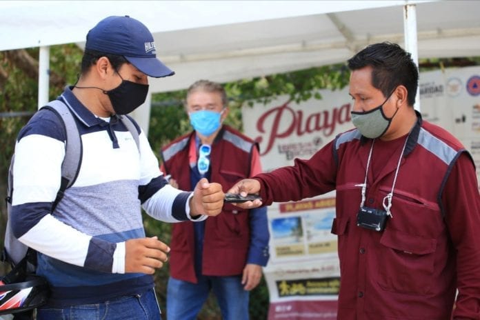 En Playa del Carmen se refuerzan las medidas para combatir al Covid-19, más ahora que ha aumentando el número de visitantes