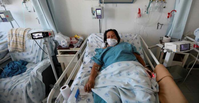 México rebasa los 2.5 millones de casos de Covid-19