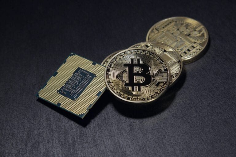 Dueños de criptobolsa se desaparecen con 3 mil 500 mdd en bitcoins