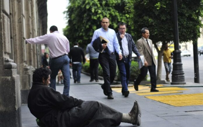 Desigualdad en México no cesa: 10% de los que más ganan se llevan 6 de cada 10 pesos