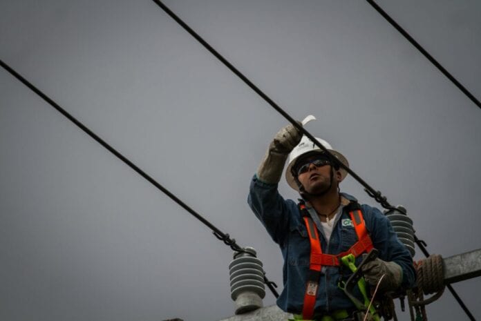 Emite CFE comunicado sobre apagón en Playa del Carmen