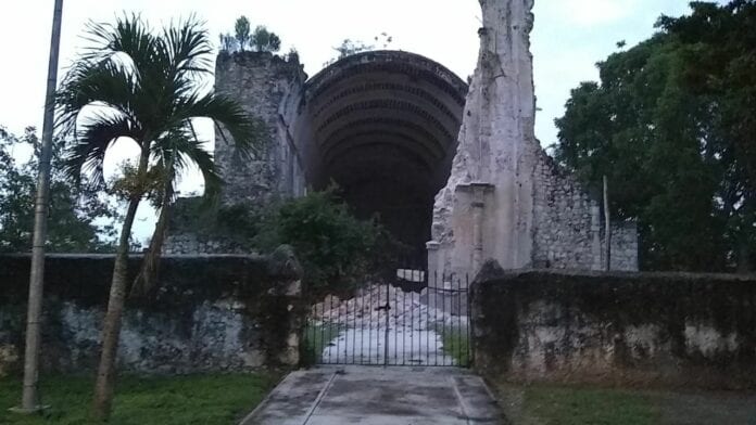Remodelarán histórica iglesia de Tihosuco dañada por lluvias