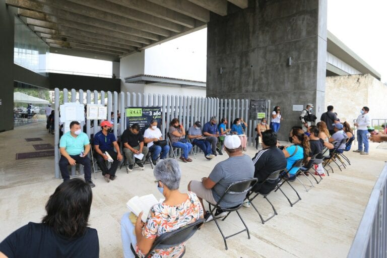 Concluye con gran respuesta vacunación contra la Covid-19 a solidarenses de 40 años