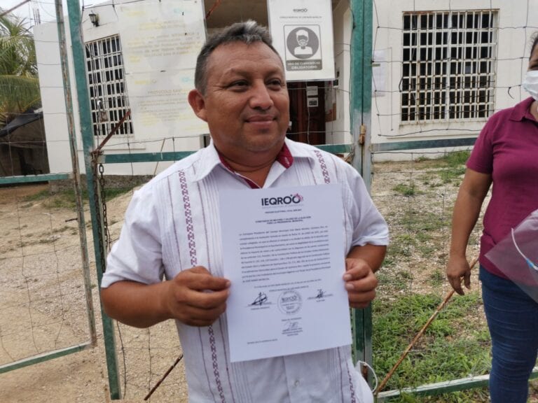 Erik Borges Yam, primer aspirante a edil en Quintana Roo en recibir constancia de mayoría
