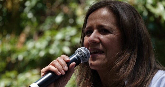 La gente de Morena se niega a aceptar que Margarita Zavala les ganó la elección en su distrito; dicen que se cometió un fraude