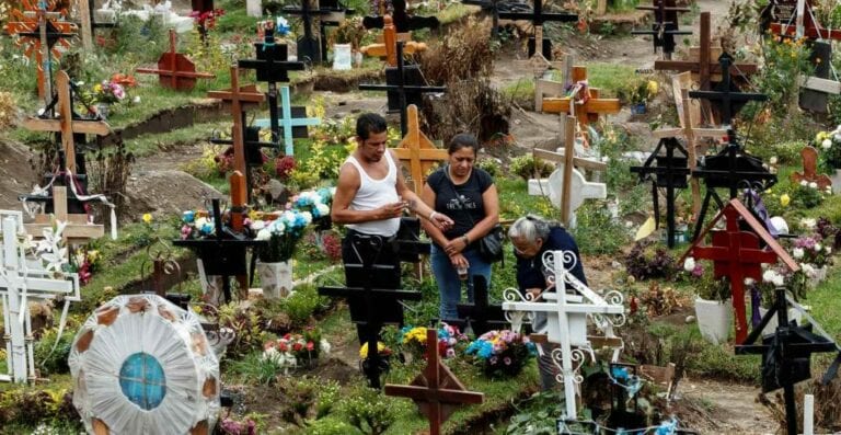 México supera los 2 millones 250 mil casos y las 230 mil muertes por Covid-19