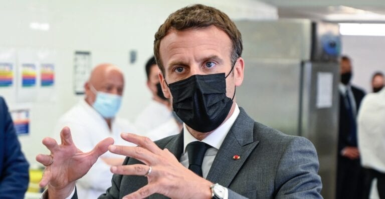 Hombre que soltó cachetada a Emmanuel Macron fue condenado a cuatro meses de prisión
