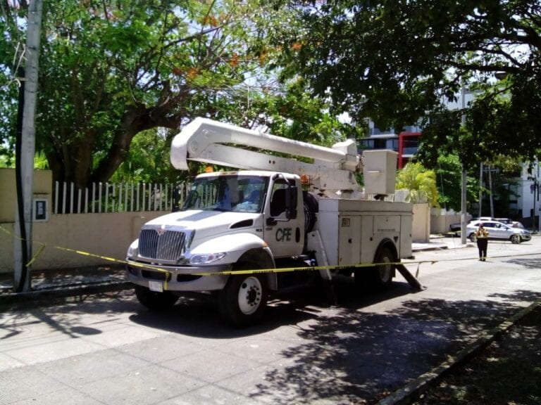 Apagón deja el Palacio Municipal de Cancún y la SM 5 a oscuras