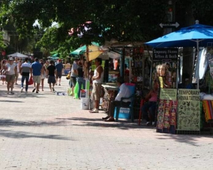 Confía Canaco en que Lili Campos corrija los cobros de derecho de piso y abusos al sector