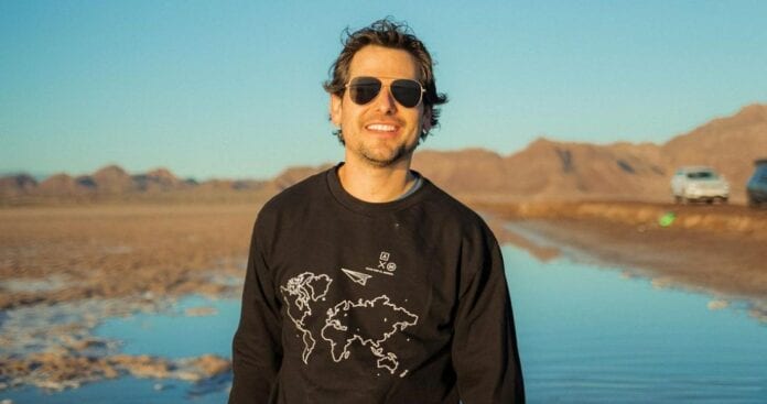 Alan x el mundo ha criticado a quienes aceptaron promocionar al Verde en sus redes; se vendieron a lo más asqueroso, les dijo