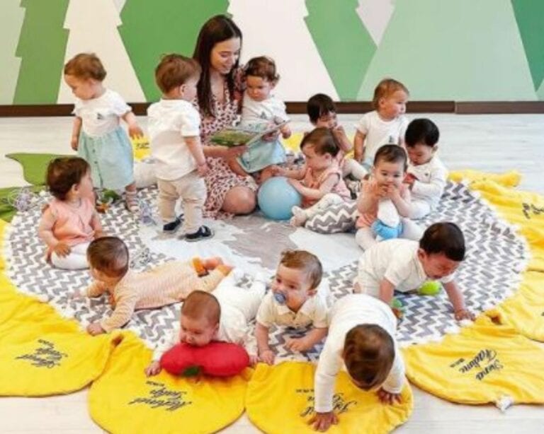 Pareja logra tener 20 hijos a través de la gestación subrogada