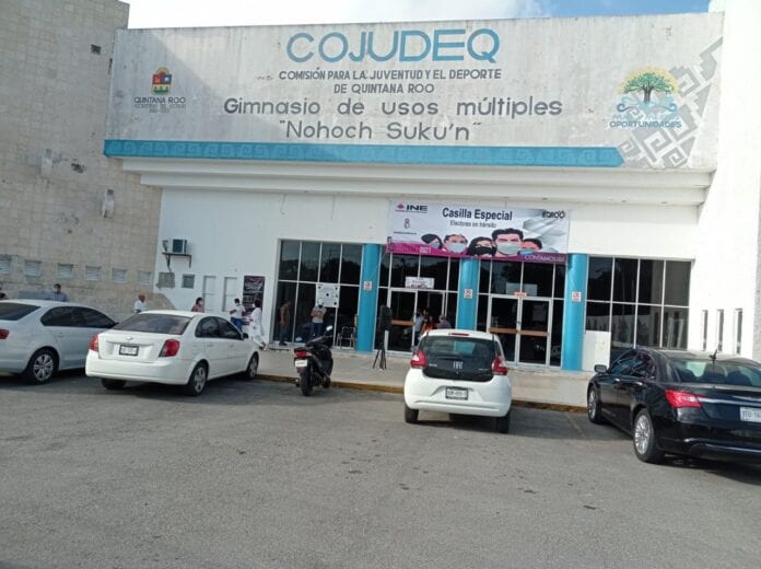 Alta afluencia en casilla especial en Chetumal para ejercer derecho al voto