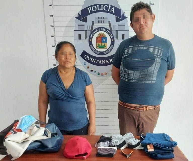 Capturan a pareja por robar local de ropa en Cancún