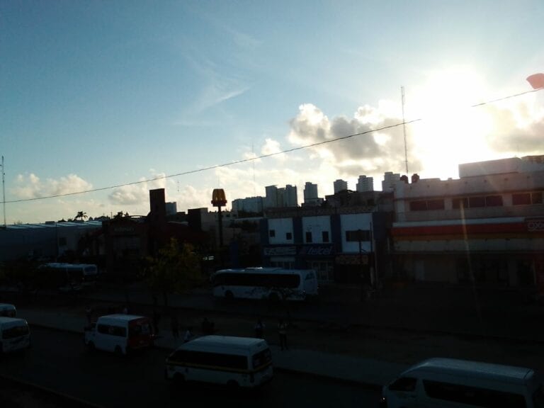 Nublados y sensación térmica de casi 40 grados para Quintana Roo