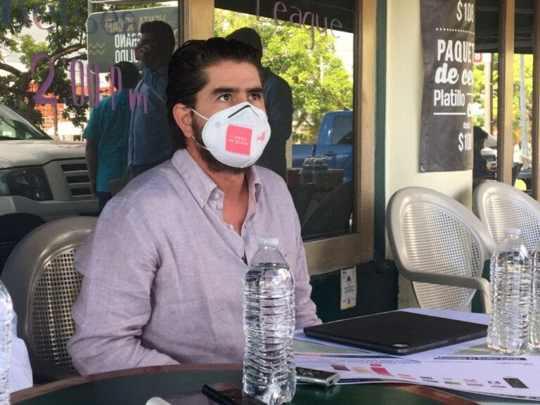 Afirma vocero nacional de Fuerza por México que Issac Jánix sigue de candidato