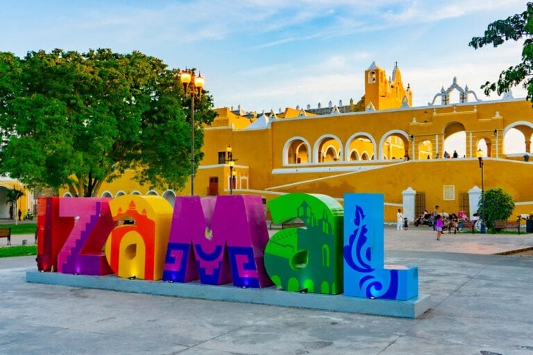 Izamal, el Pueblo Mágico color amarillo de Yucatán