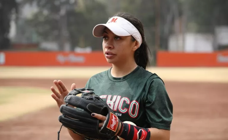 Seleccionada de softbol muestra todos los uniformes que utilizó en Tokio 2020