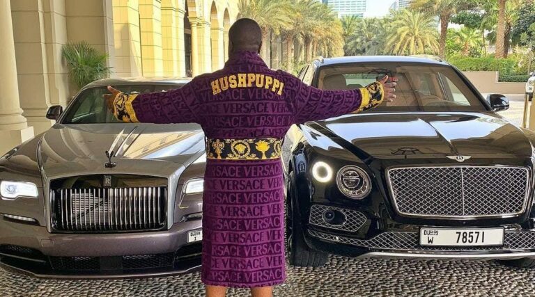 Un influencer que se hizo famoso por presumir su vida lujosa en internet se ha declarado culpable de lavar dinero