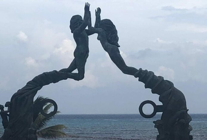 Mucho calor y algunas probabilidades de lluvia es lo que se espera hoy y mañana en Playa del Carmen y gran parte de la entidad