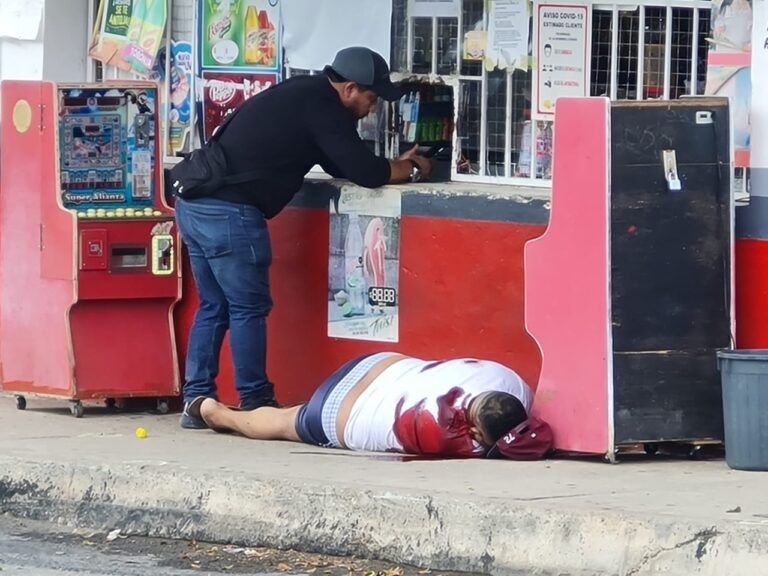 ¡EJECUTAN A HOMBRE! Mientras compraba cerveza en Cancún