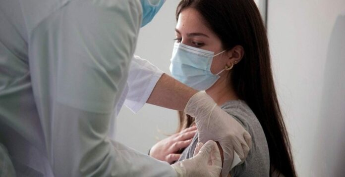 Desde mañana 21 de julio comienza la vacunación para los jóvenes de 18 a 29 años en Cancún; habrá cinco módulos disponibles