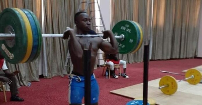 Un pesista africano que intentó calificar a los juegos olímpicos había escapado y ya no quería volver a su país; ya fue encontrado y es interrogado