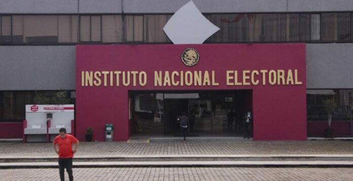 Los datos de millones de mexicanos, incluidos en el Padrón Electoral, habrían sido robados e incluso vendidos; ya se investiga el caso