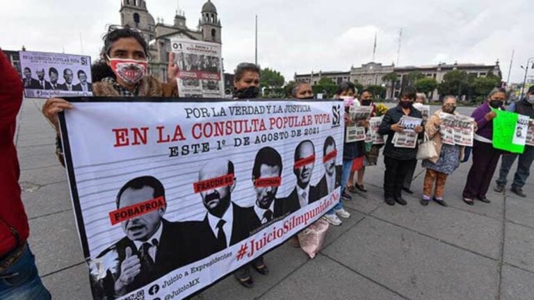 The Economist se burla de AMLO: ‘Pregunta de la consulta parece hecha por Cantinflas”