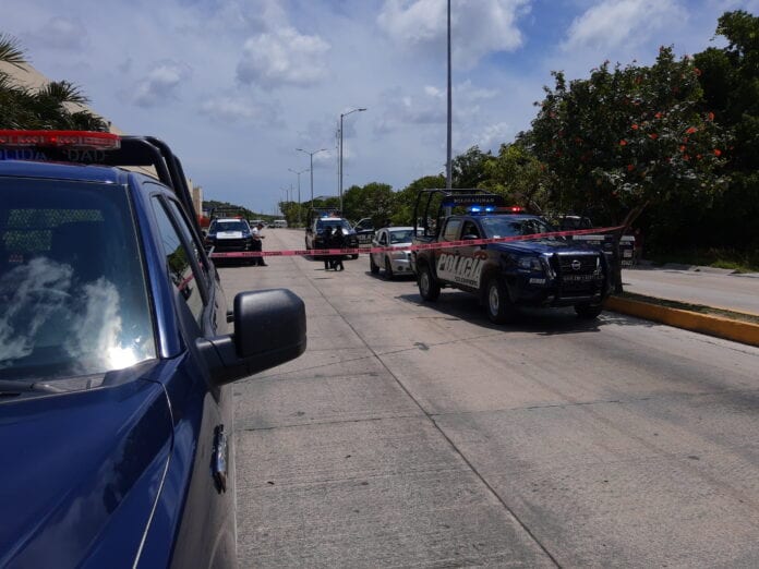 Persecución termina en balacera a un costado de Plaza las Américas