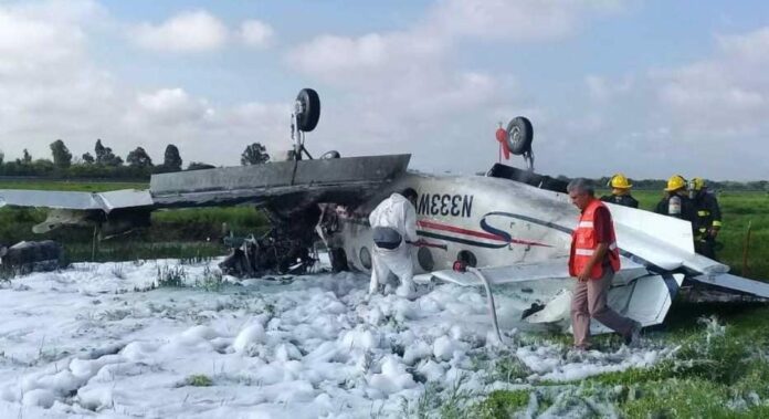 Esta mañana ocurrió un lamentable accidente en Durango; se desplomó una avioneta; se reporta que hay un fallecido y 5 lesionados Foto: En el Aire