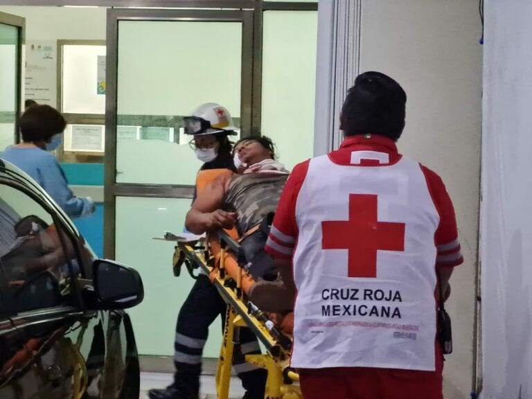 Le acuchillan la cara durante asalto en Cancún