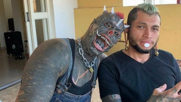 Cuernos, colmillos y sin dedos,  Michel se transformó en el ‘satán humano’