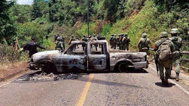 ¡TERRORISMO! Explota coche bomba en Chiapas, mueren tres personas
