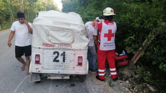 Por conducir a exceso de velocidad y sin precaución un mototaxista sufrió un accidente esta mañana en Playa del Carmen