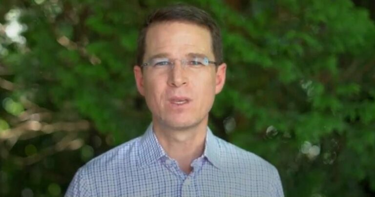 Ricardo Anaya ha salido a criticar una vez más al gobierno federal, al que acusa de causar el desabasto de medicinas