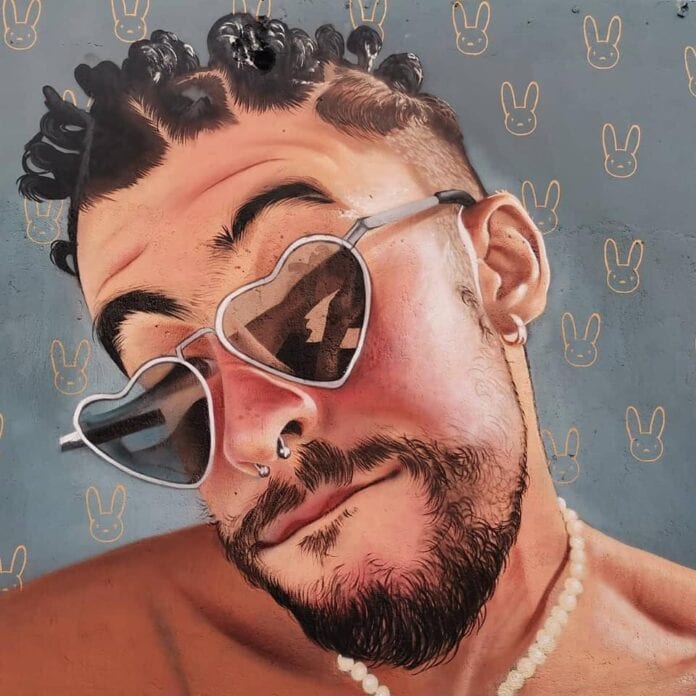 Un artista urbano de Mérida dejó este Bad Bunny en la ciudad.