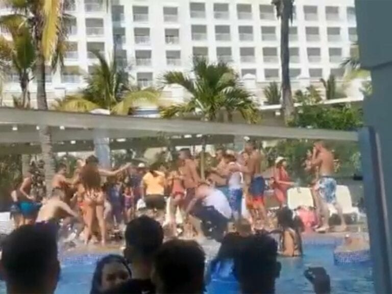 VIDEO: Pelea campal en alberca de Mazatlán deja 11 detenidos; duró 30 minutos