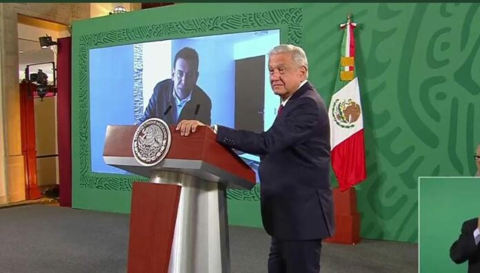 AMLO presentó en su conferencia un video en el que el priista Humbero Moreira acusa de alcohólico y criminal a Calderón
