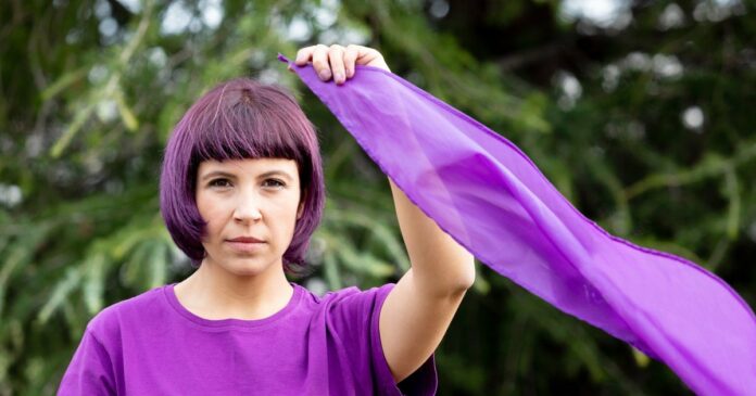 ALERTA VIOLETA: La estrategia digital de la Fiscalía para proteger a las mujeres en Quintana Roo